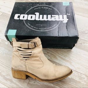 Coolway Women’s MC-3 Suede Bootie